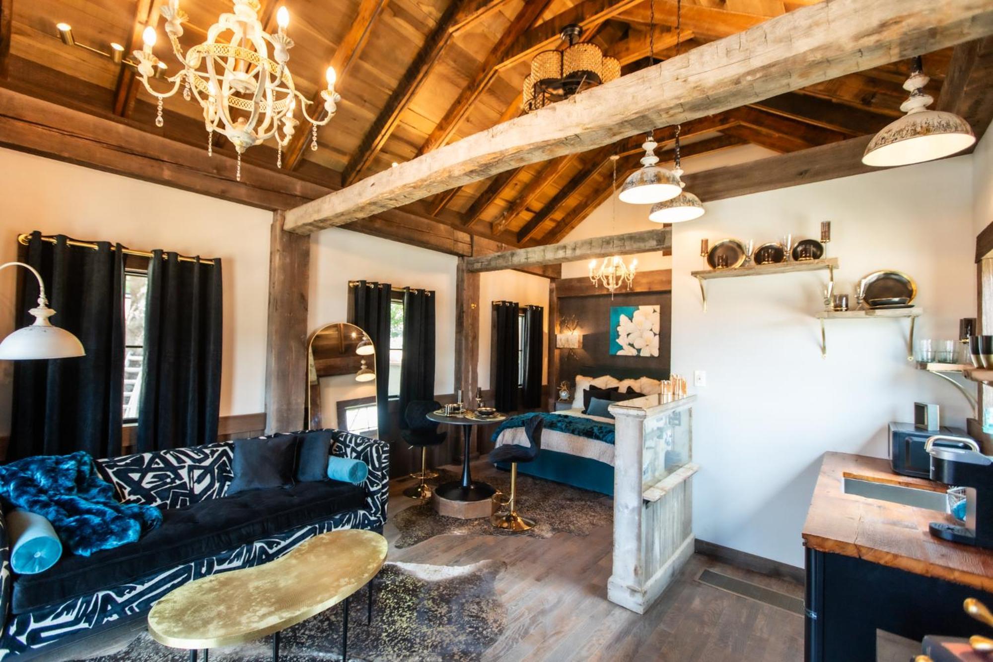 Barnwood Village White Sulphur Springs Esterno foto