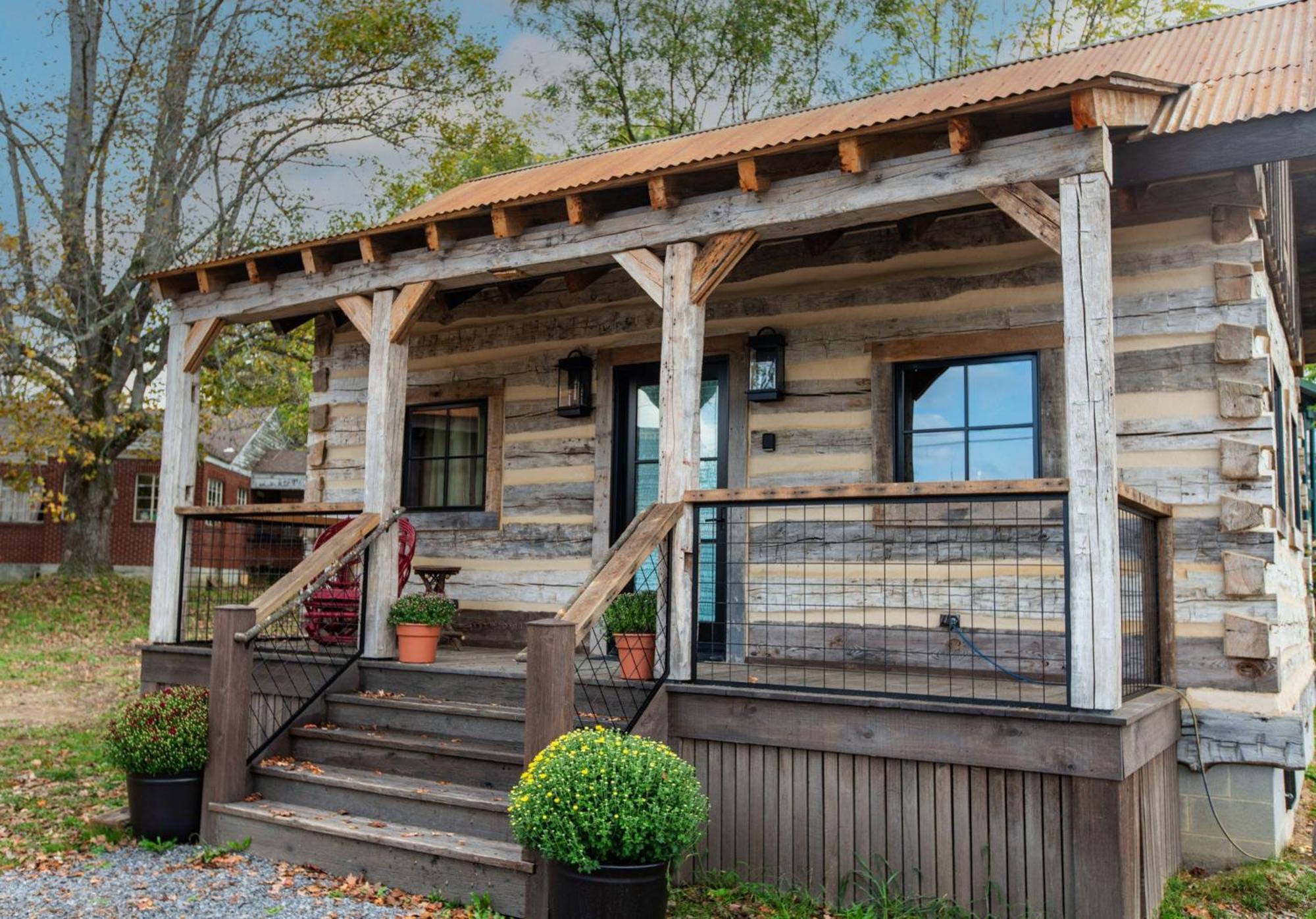 Barnwood Village White Sulphur Springs Esterno foto