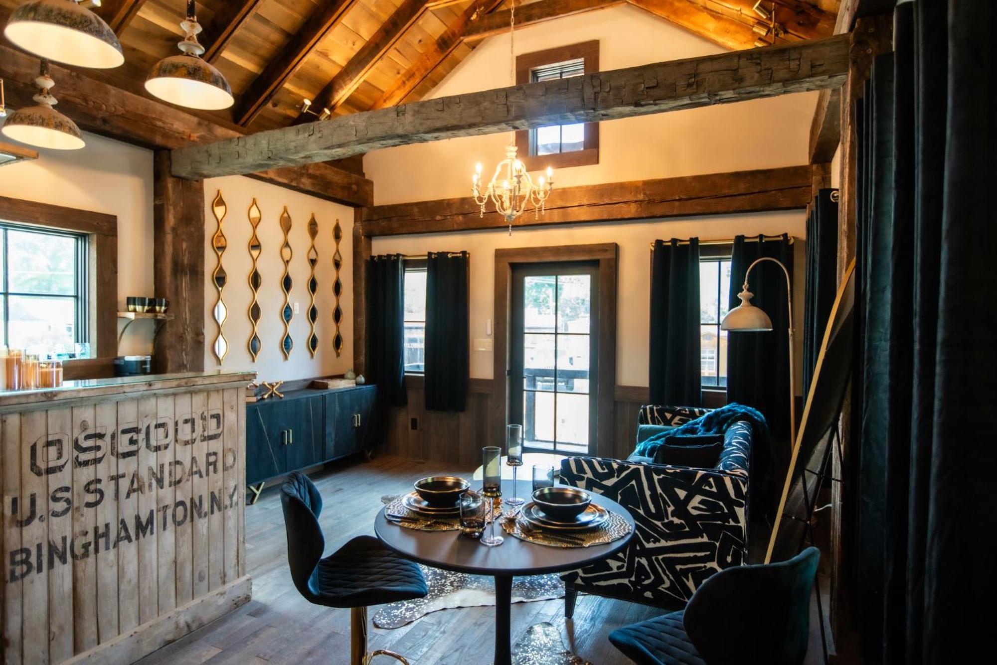 Barnwood Village White Sulphur Springs Esterno foto