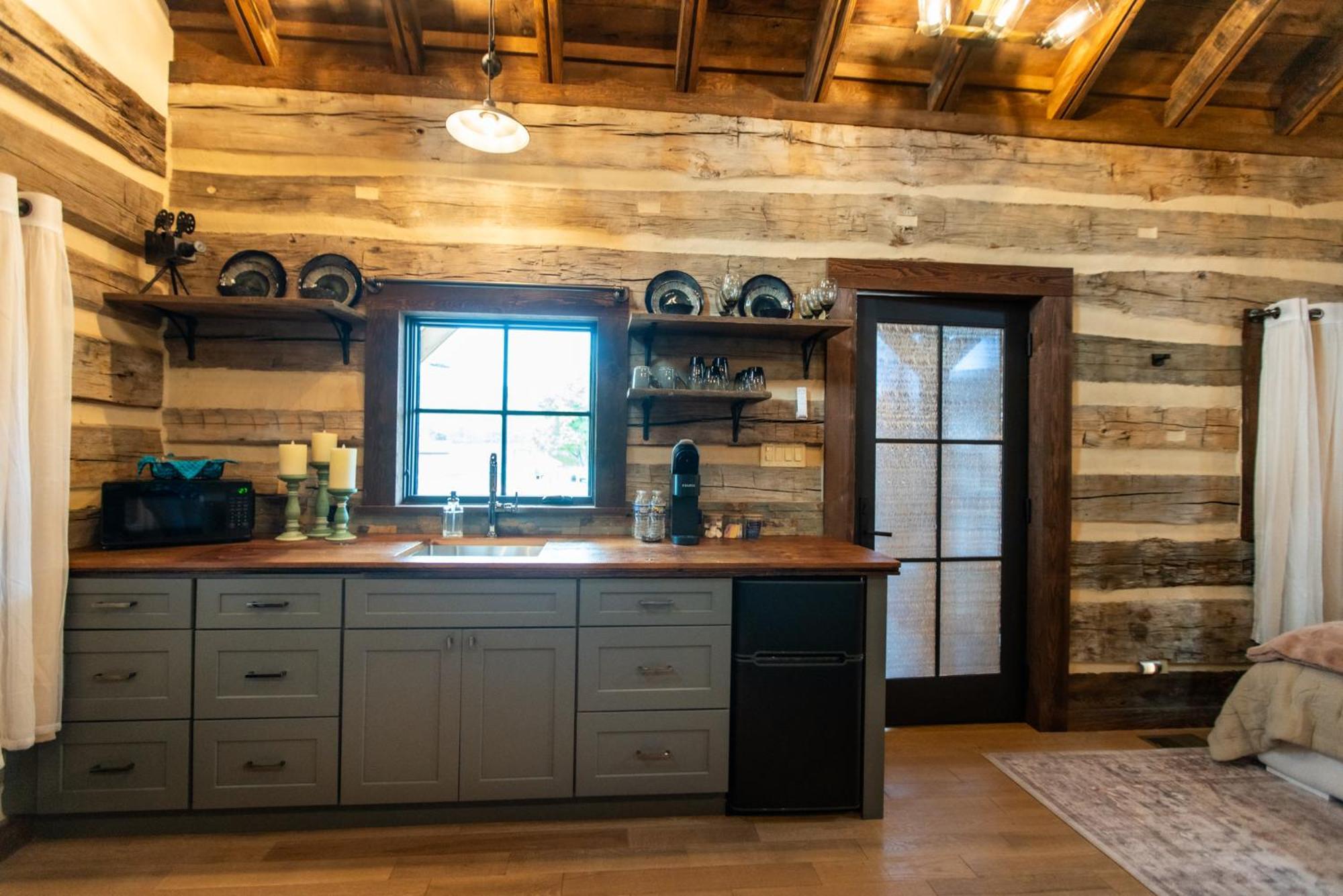 Barnwood Village White Sulphur Springs Esterno foto