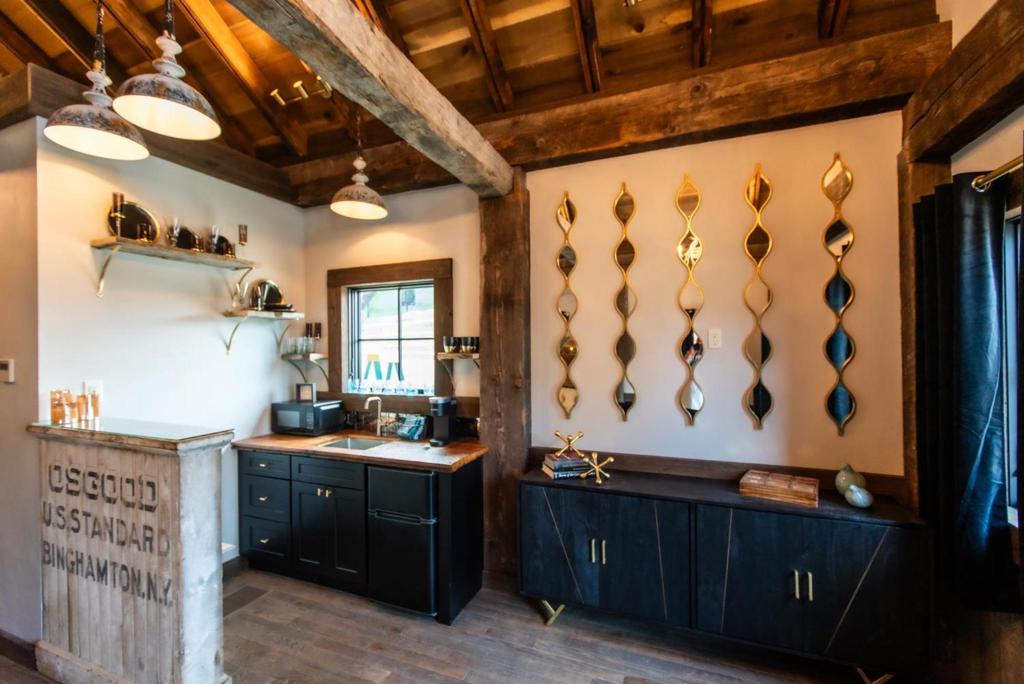 Barnwood Village White Sulphur Springs Esterno foto